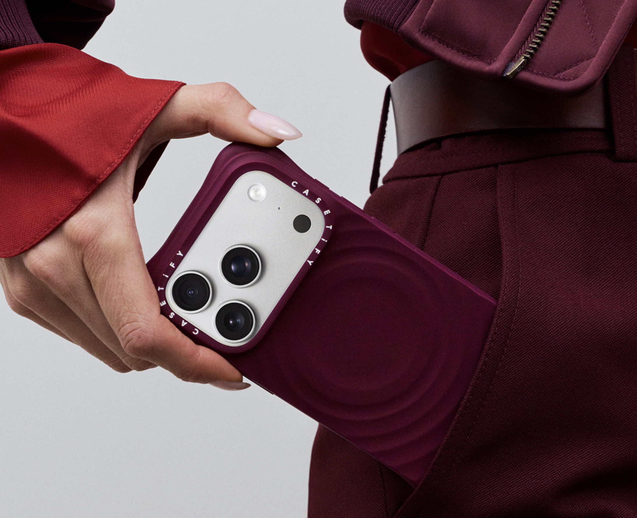 케이스티파이 프리미엄 실리콘 소재 Essentials 리플케이스 출시 | 디픽 (DPick)